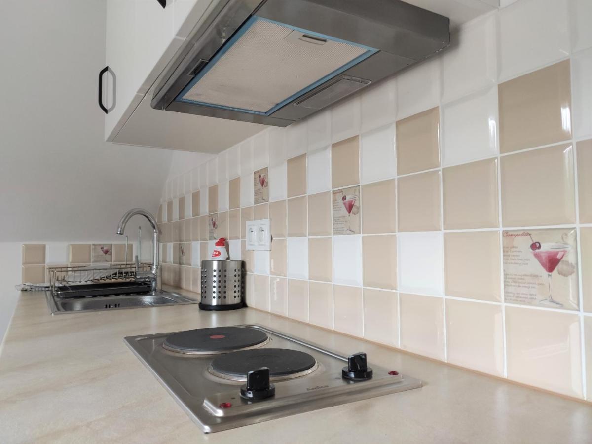 Bursztynowe Wczasy Sasino Apartamento Exterior foto