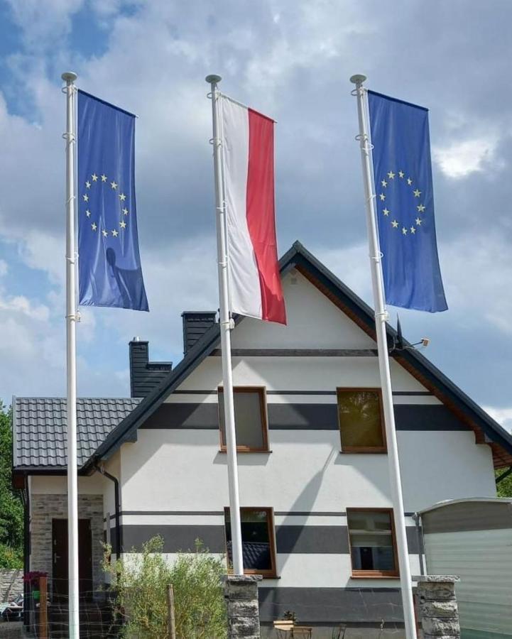 Bursztynowe Wczasy Sasino Apartamento Exterior foto