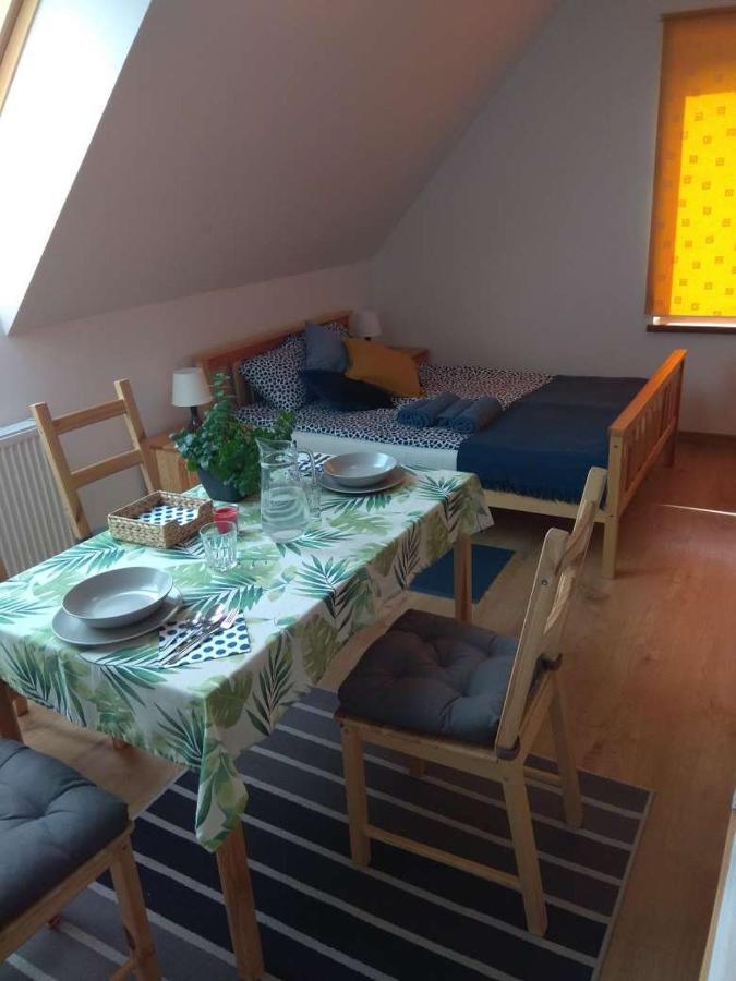 Bursztynowe Wczasy Sasino Apartamento Exterior foto