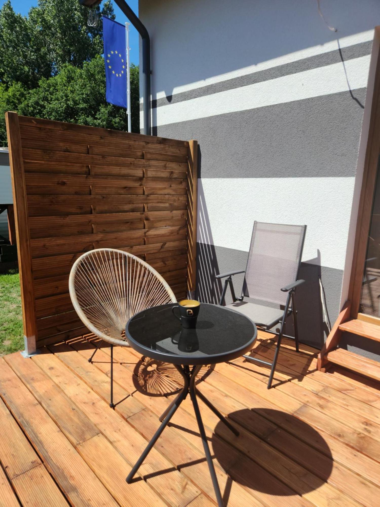 Bursztynowe Wczasy Sasino Apartamento Exterior foto